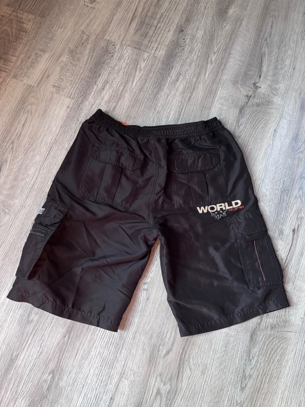 Vintage World Industries Skateboards Flameboy Cargo Board Shorts 90s Y2k large